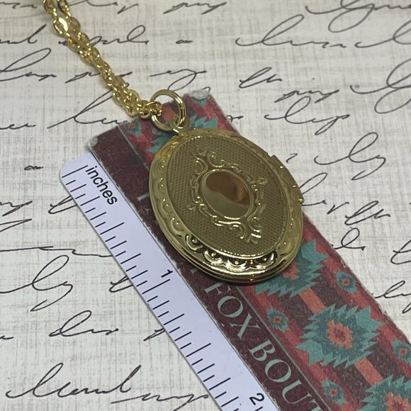 Gold Memorial Jewelry Pink Hummingbird Cameo Locket Necklace Pendant Wedding - Picture 8 of 8